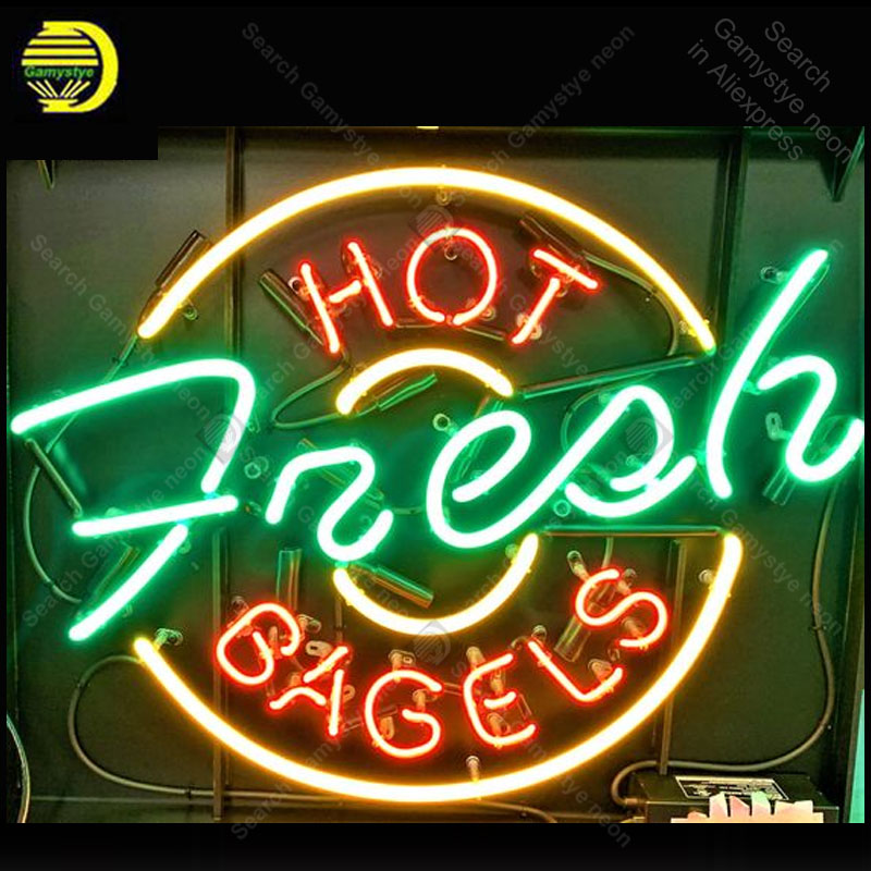 Neon Sign for HOT Fresh BAGELS - Outdoor Lighting Expressions recension och pris