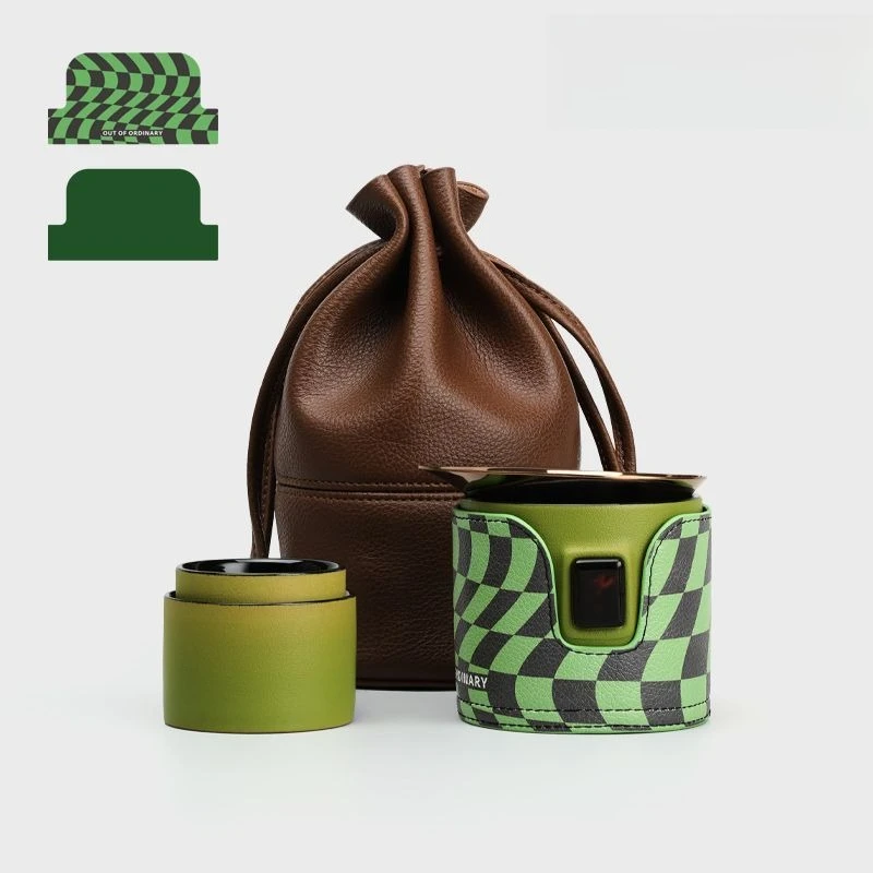 Flying pot, outdoor travel por - Outdoor Lighting Expressions recension och pris